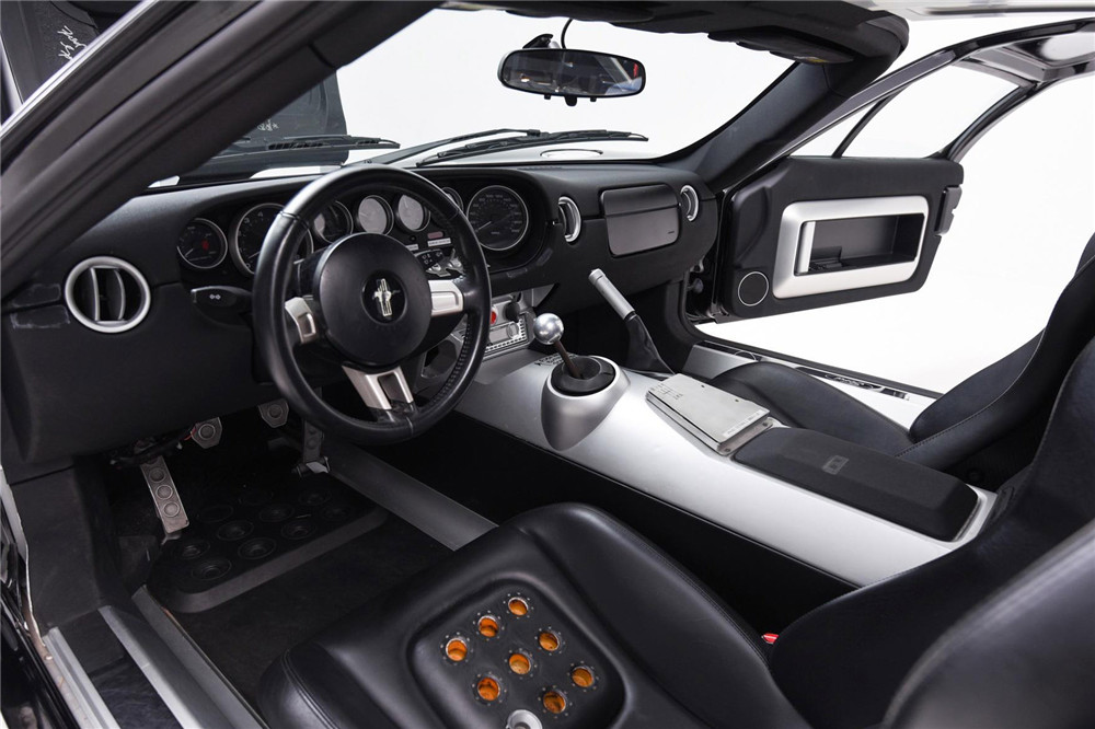 2004 Ford GT prototype CP-1 interior 01