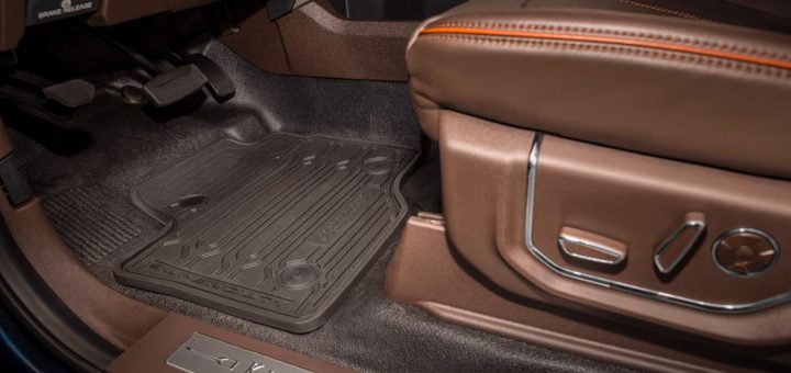 Super Duty Gains Vinyl Floors Across Lineup Ford Authority Even The Premium Trim Levels Of 2017 Ford Super Duty Will Offer Versatile Vinyl Flooring
