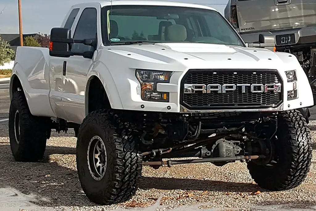 Ford F-250 MegaRaptor