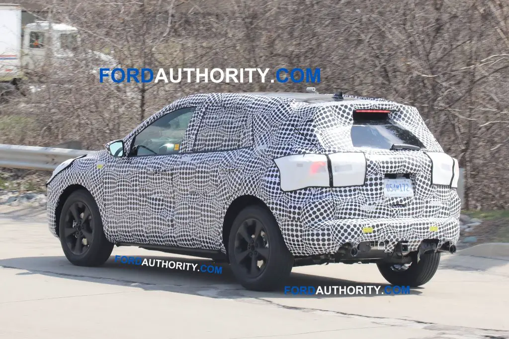 2020-Ford-Escape-2-Row-Spy-Pictures-Exte