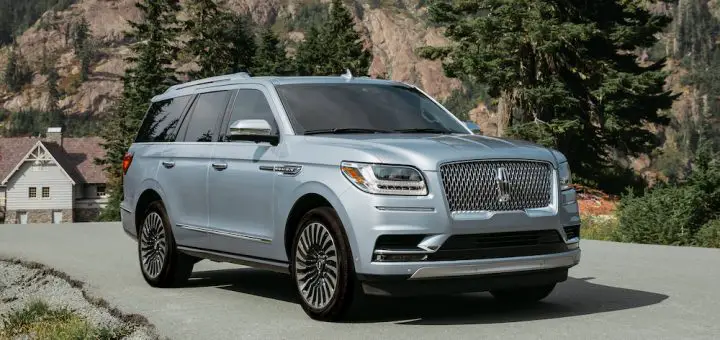 Navigator Expedition Lose Out On Motor Trend Award Ford Expedition Lincoln Navigator Snubbed For Motor Trend Suv Of The Year