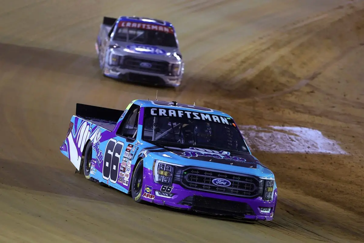 No 66 NASCAR Ford F 150 Dominates 2023 Dirt Bristol Video