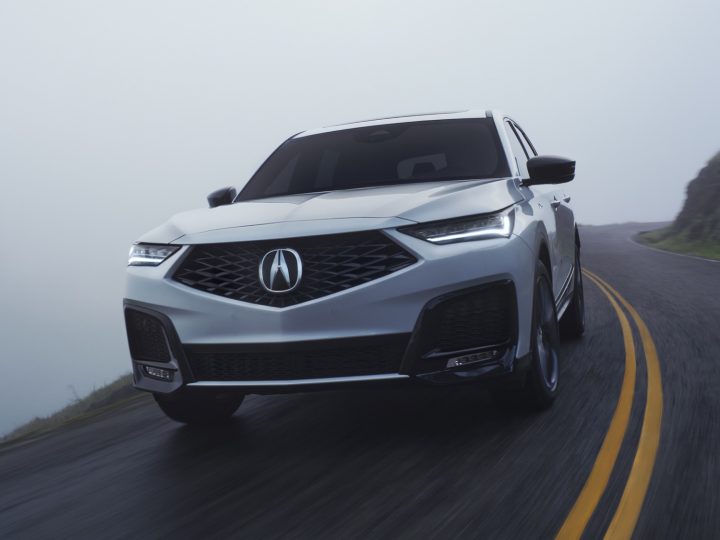 2025 Acura MDX Debuts As Updated Lincoln Aviator Rival