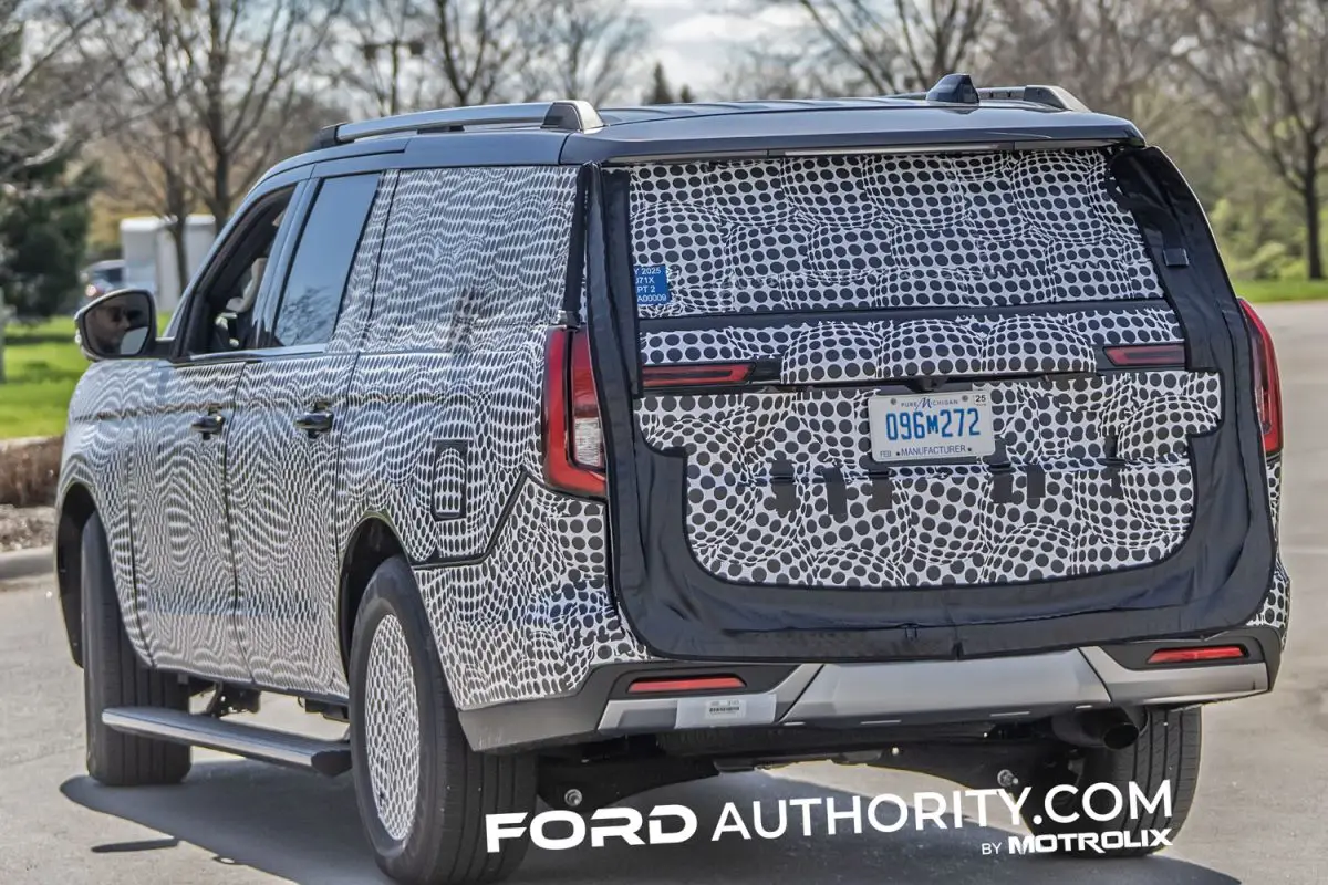 Ford Expedition Features F Explorer Touches Pics