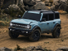 2021-ford-bronco-4-door-badlands-with-sasquatch-package-exterior-008-cactus-gray-roof-on-doors-on