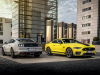 2021-ford-mustang-mach-1-europe-exterior-fighter-jet-gray-with-appearance-package-grabber-yellow-007-front-thee-quarters-yellow-rear-three-quarters-gray