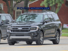 2022-ford-expedition-xlt-202a-or-limited-301a-first-real-world-pictures-october-2021-exterior-001