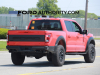 2023-ford-f-150-raptor-r-prototype-spy-shots-may-2022-exterior-012