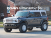 2023-ford-bronco-four-door-heritage-edition-carbonized-gray-metallic-m7-exterior-001