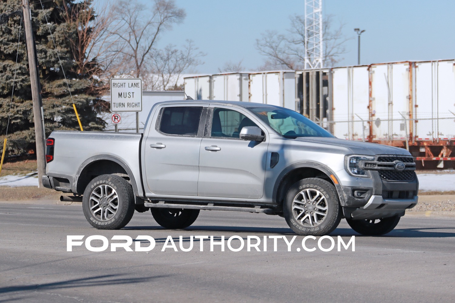 2024 Ford Ranger XLT Spotted With Chrome, Rear Bumper Steps