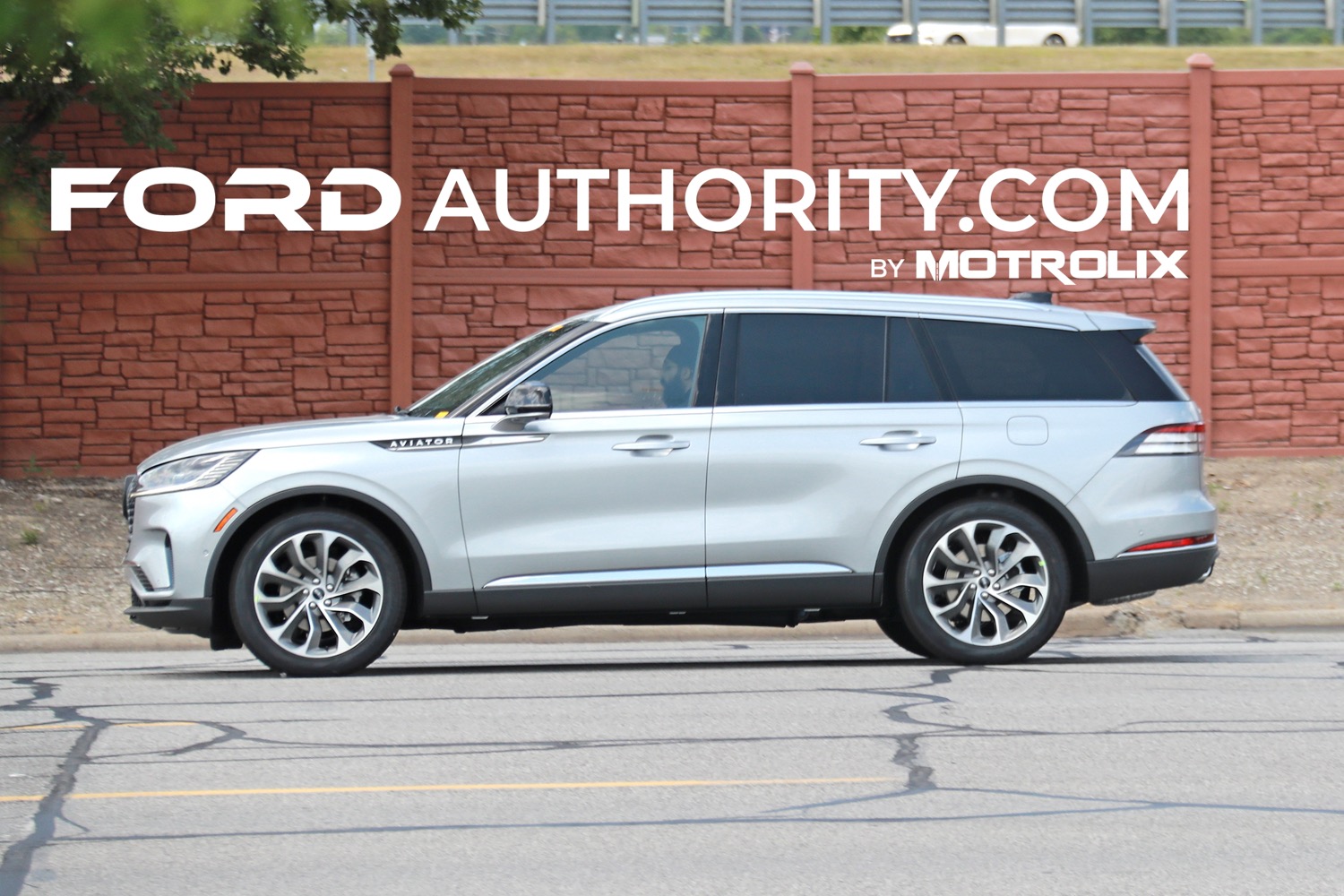 2024 Lincoln Aviator Refresh Now Undergoing Testing