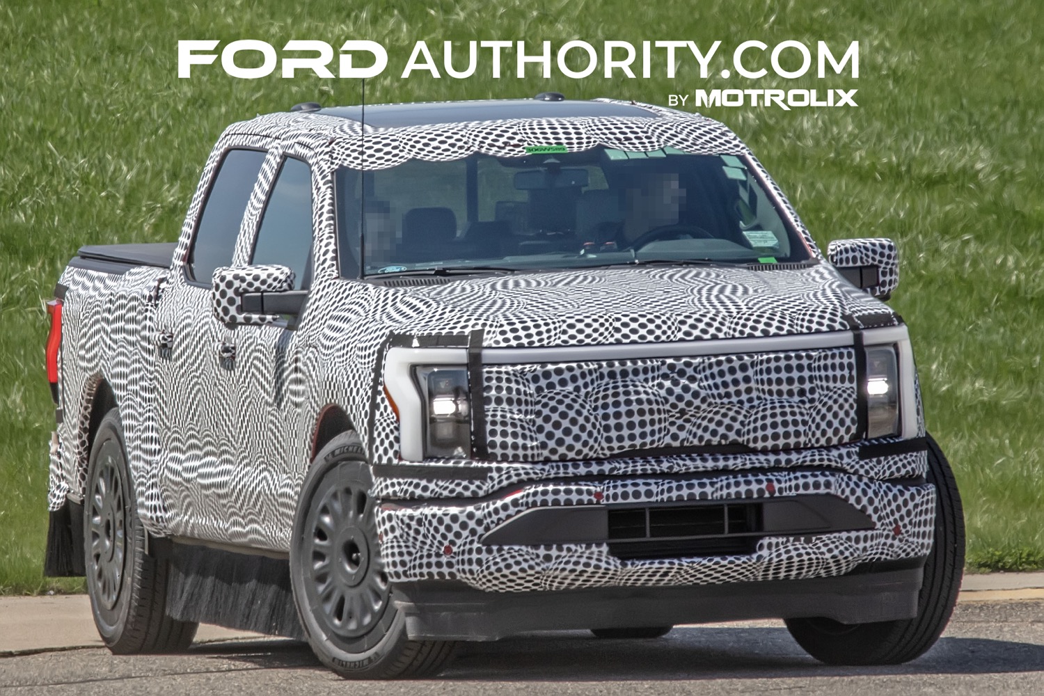 2025 Ford F-150 Lightning Refresh Possibly Spotted