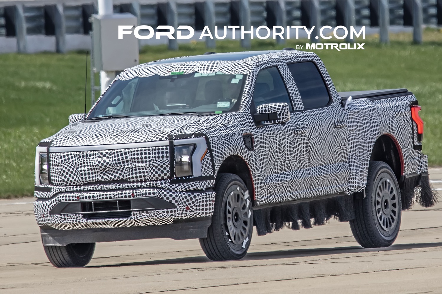 2025 Ford F-150 Lightning Refresh Possibly Spotted