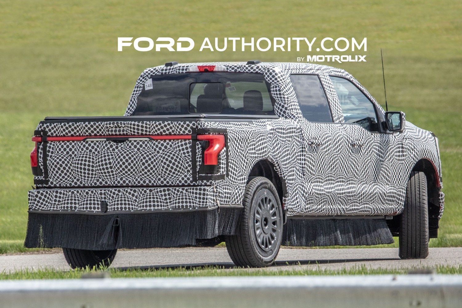 2025 Ford F-150 Lightning Refresh Possibly Spotted