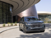 2025-lincoln-aviator-black-label-cenote-green-press-photos-exterior-002-front-front-fascia-headlights-grille