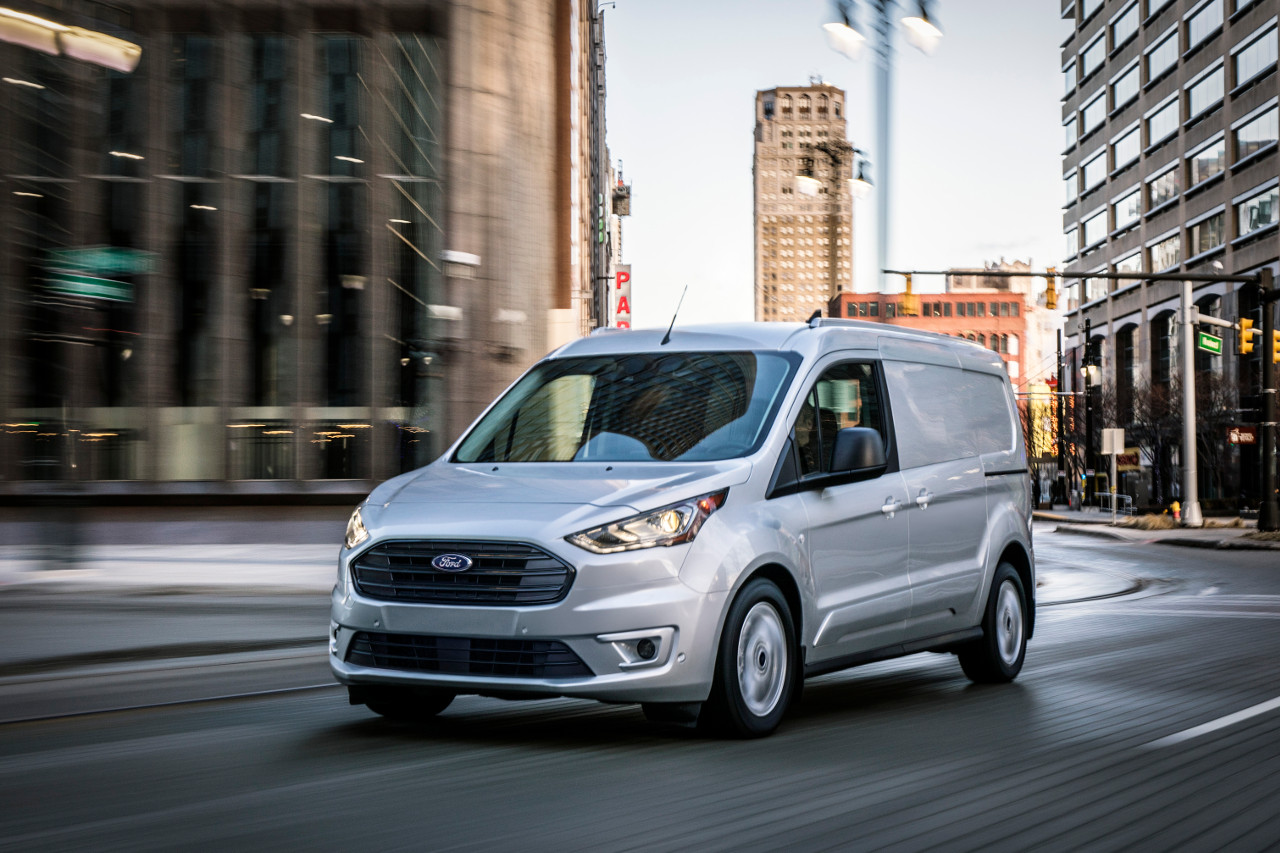 2019 Ford Transit Connect Cargo Van 008