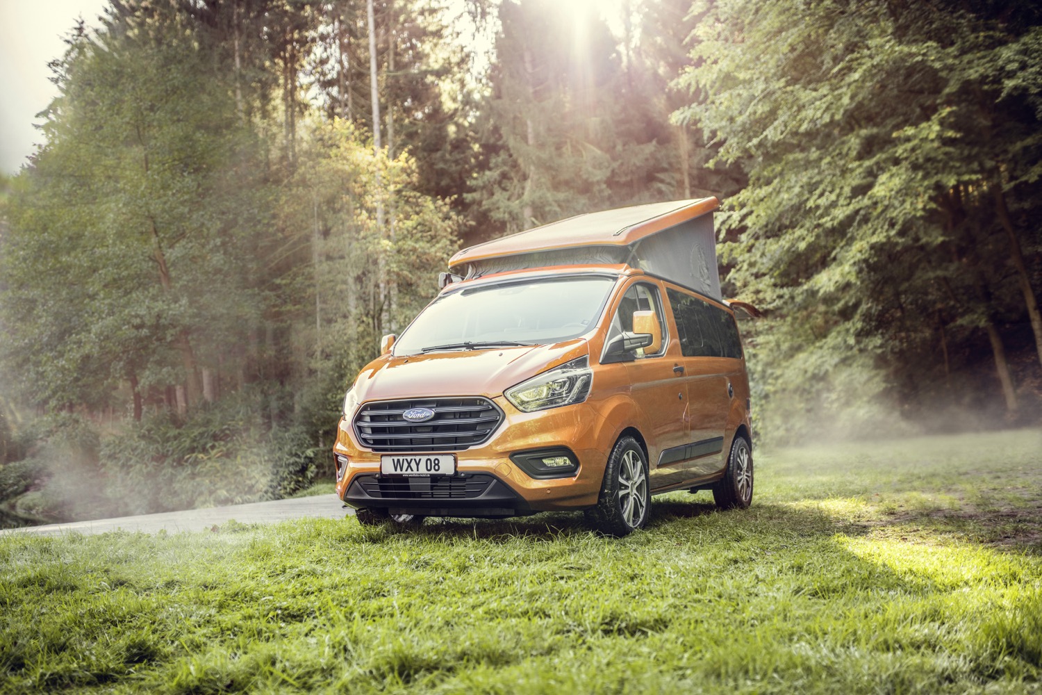Ford Transit Custom Nugget Camper Keeps Users Connected
