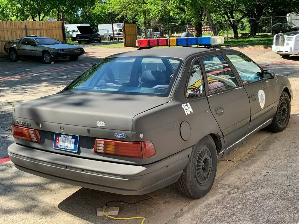 Ford taurus robocop