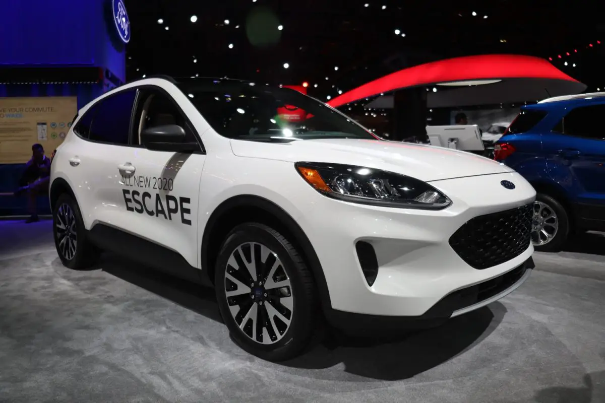 2020 Ford Escape Brake Coach Helps Drivers Charge The Battery