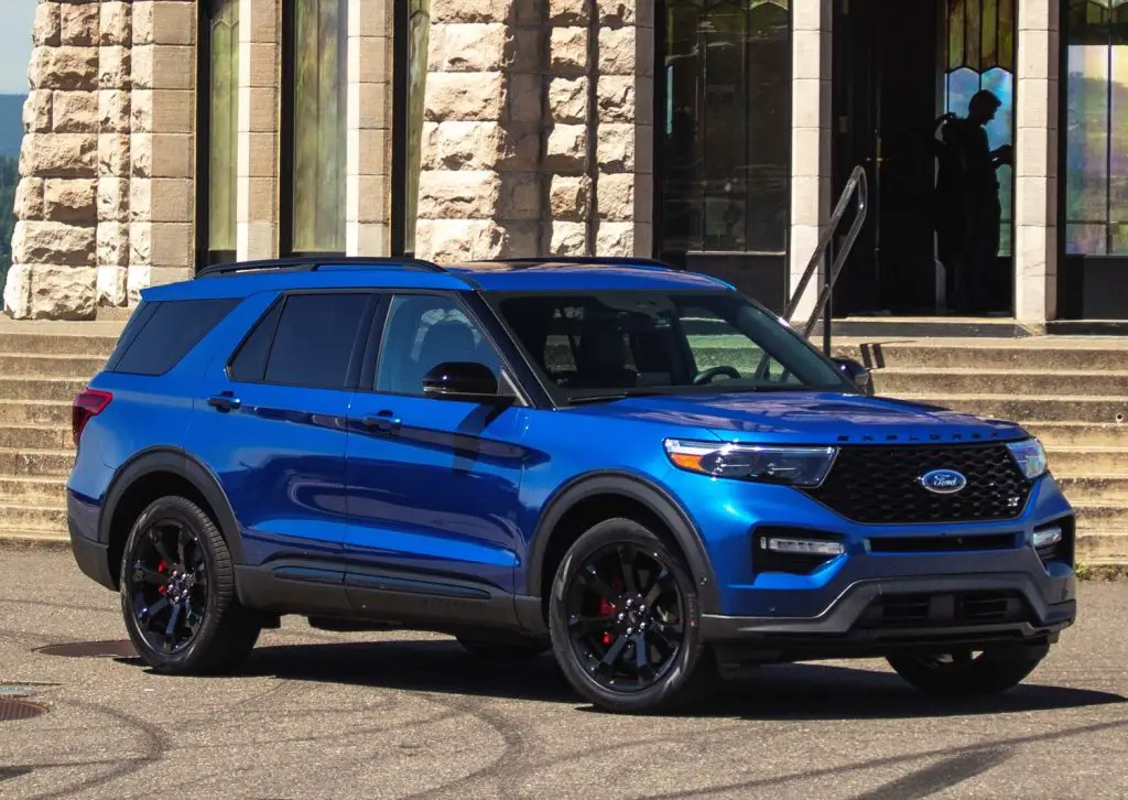 2021 Ford Explorer ST Removes Roof Rails From Standard Features List