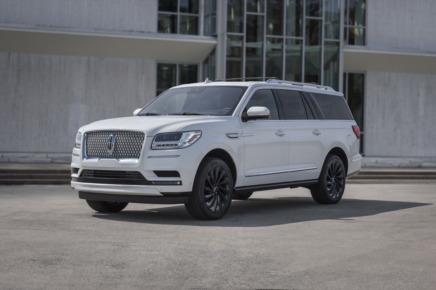 Lincoln Navigator Named Top Large Premium Suv In 2020 Apeal Study