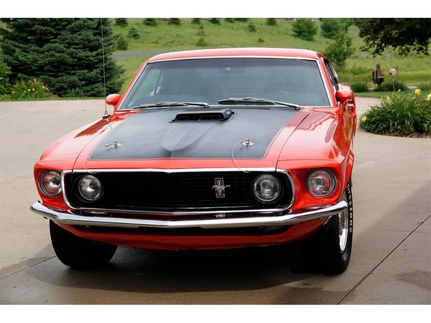 Sweet 1969 Mach 1 Packs 428 Cobra Jet: Video