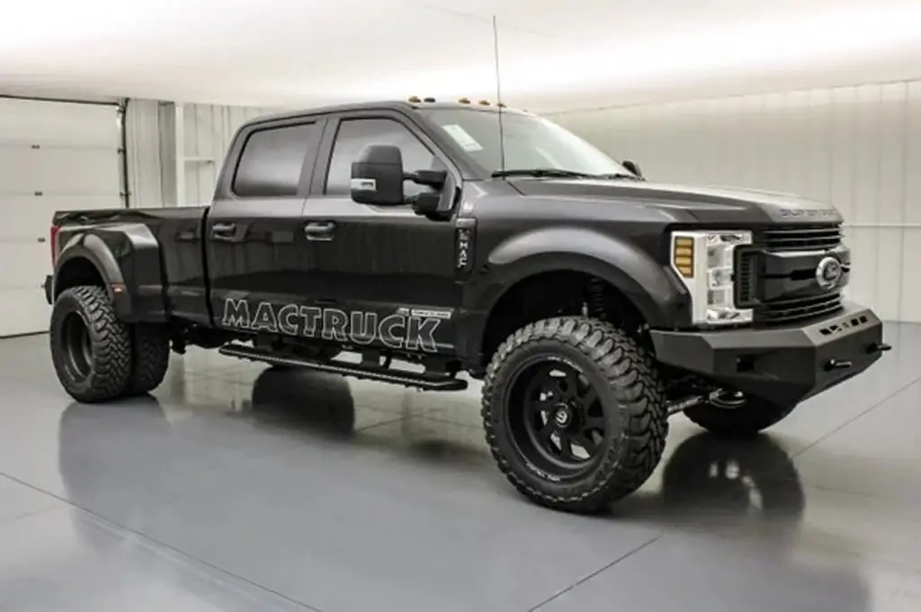 19 Ford Super Duty F 350 Mac Truck Rolls On 37s