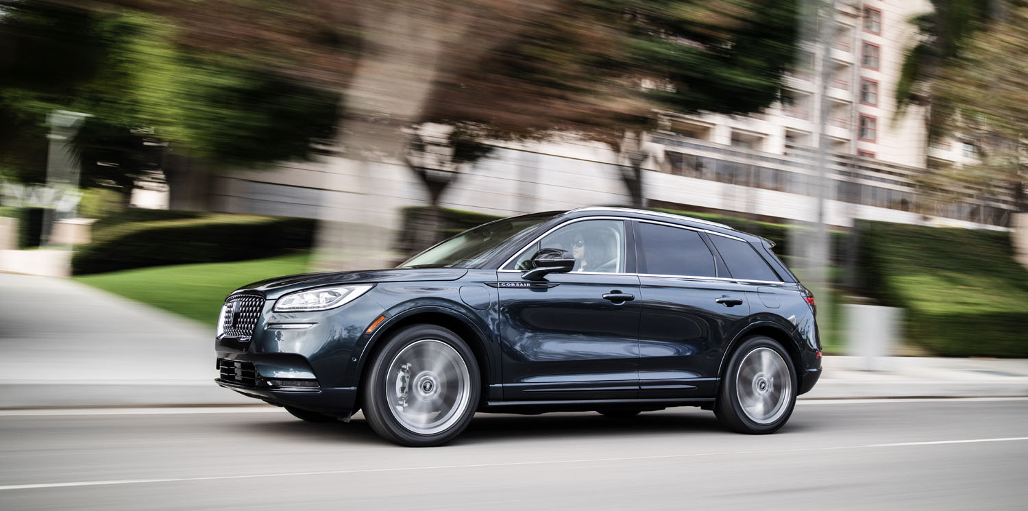 Lincoln Aviator And Corsair Blue Colors Create A Soothing Sanctuary