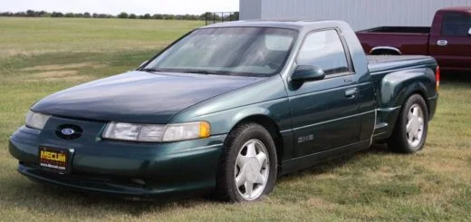 Beautiful 1995 Ford Taurus SHO Is Selling For A Hefty Price: Video