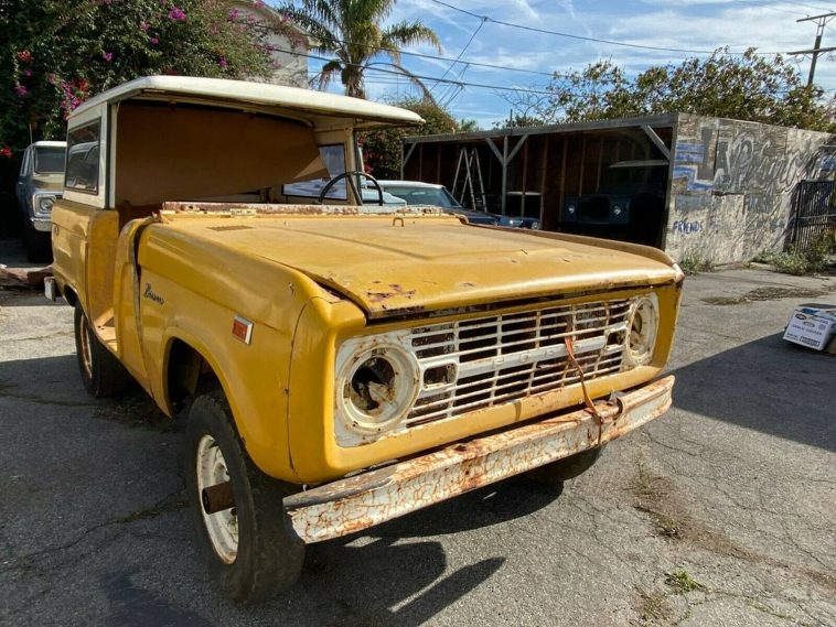 1966 Ford Bronco U13 Roadster Needs Someone To Restore It