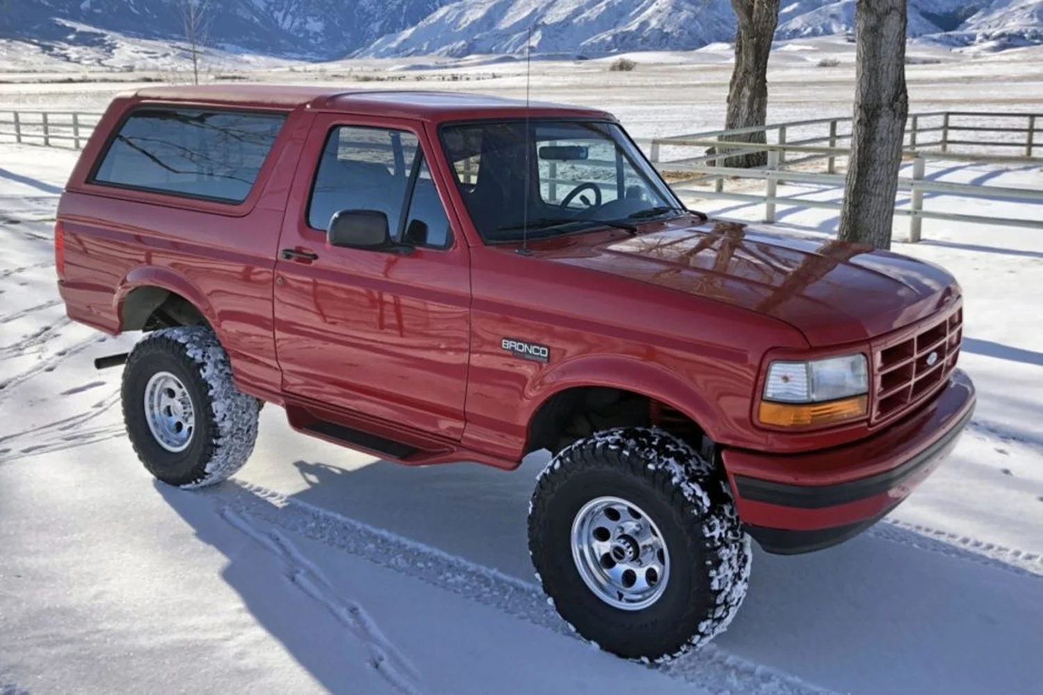 1995 Ford Bronco IS One Of The Cleanest You Will Find: Video