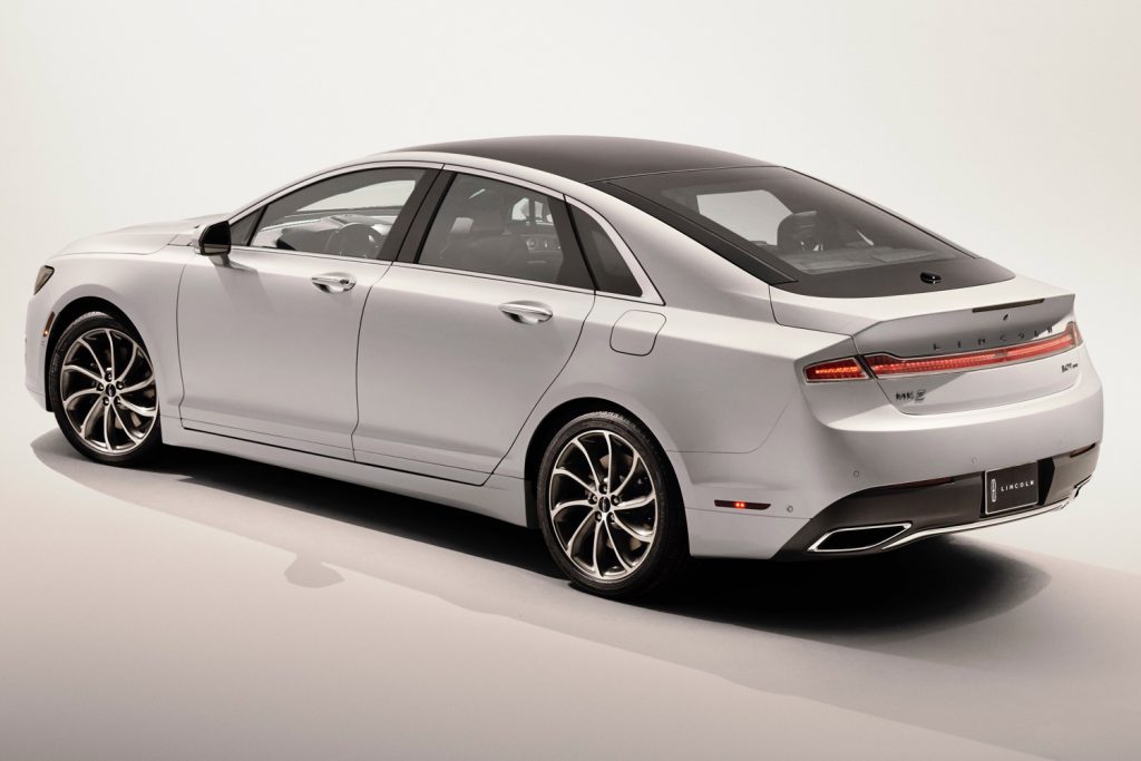 A rear three quarters view of the 2017 Lincoln MKZ