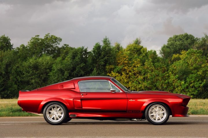 Carbon Fiber-Bodied 1967 Mustang Shelby GT500CR Is A World First