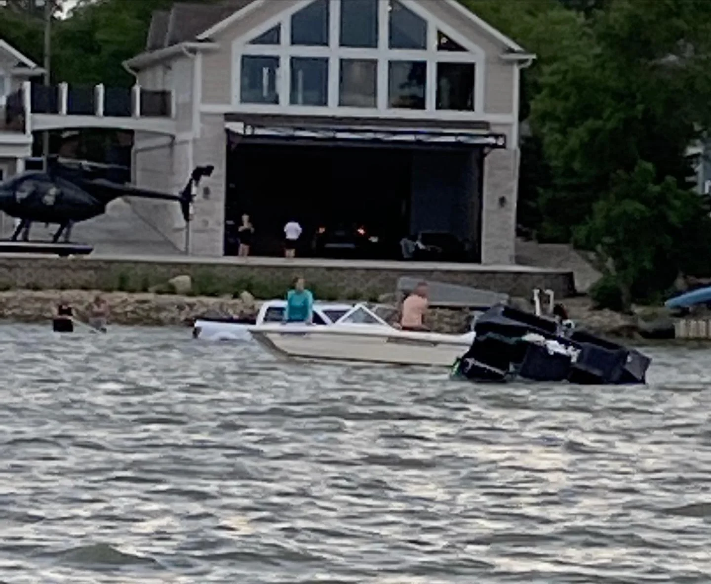 Man Sinks Boat, Then F-150 Raptor    And Wrangler Trying To 