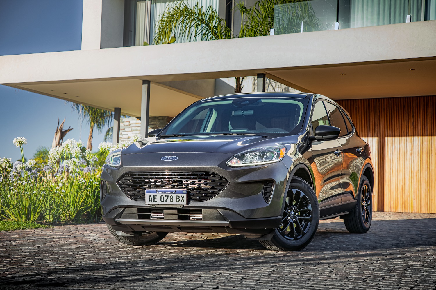 Ford Kuga Hybrid Launches As Blue Oval S First Hybrid Suv In Argentina