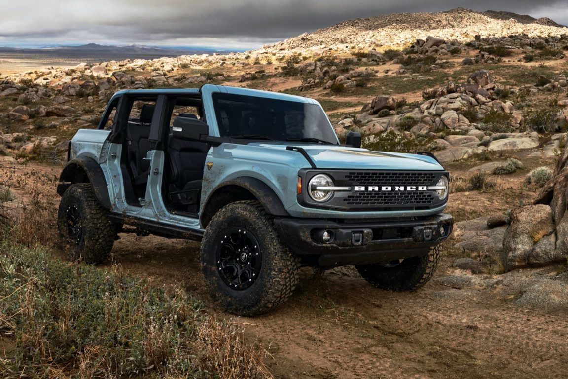 2021 Ford Bronco Prototype Spotted With Front License Plate Holder