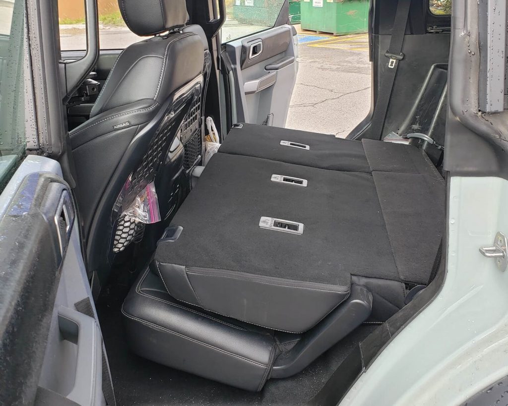2019 Mustang GT, How To Fold Down Mustang Back Seats