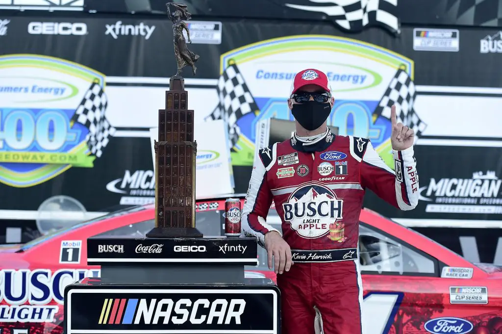 NASCAR Ford Teams Take Victories At MIS, Road America