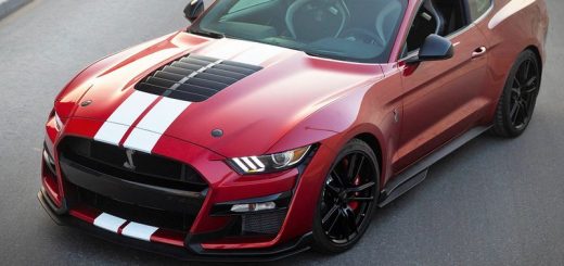 Ford Launches New Mustang Shelby GT500 Carbon Fiber Parts