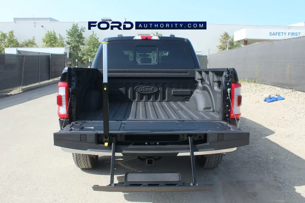 2021 ford f150 bed deals tie downs