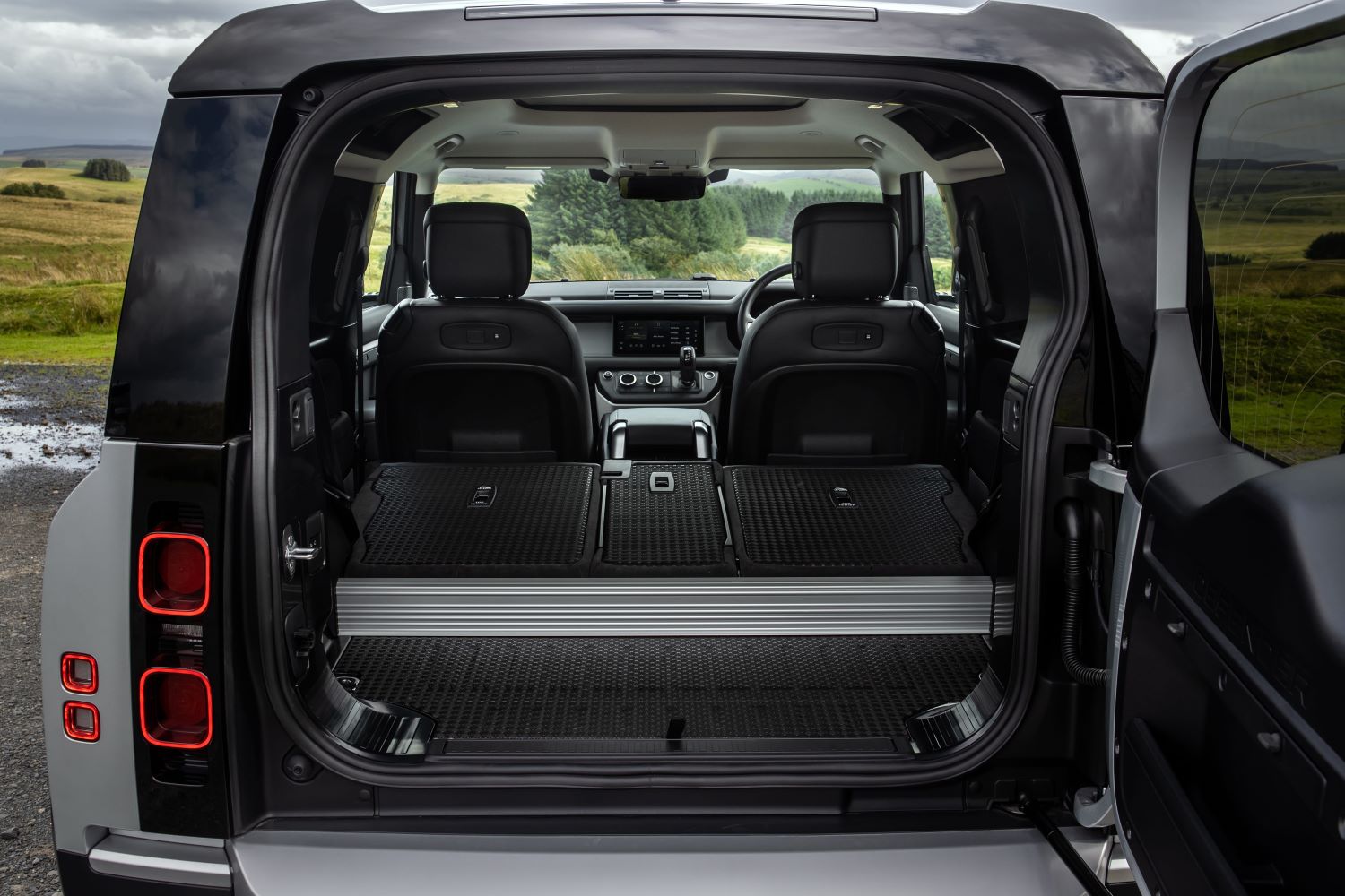 2021 Land Rover Defender Interior Features