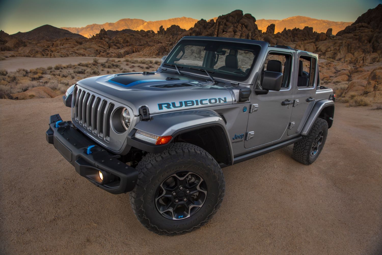 Jeep Wrangler 4xe Gives Ford Bronco An Electrified Plug-In Hybrid Rival