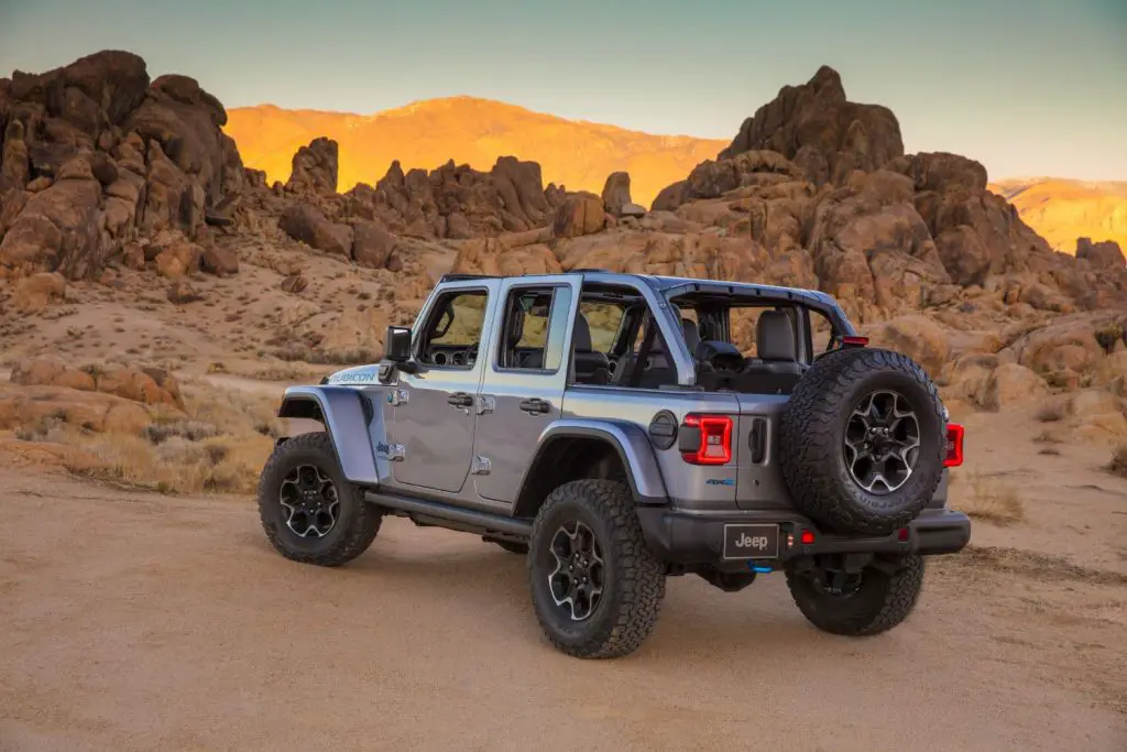 Jeep Wrangler 4xe Gives Ford Bronco An Electrified Plug-In Hybrid Rival