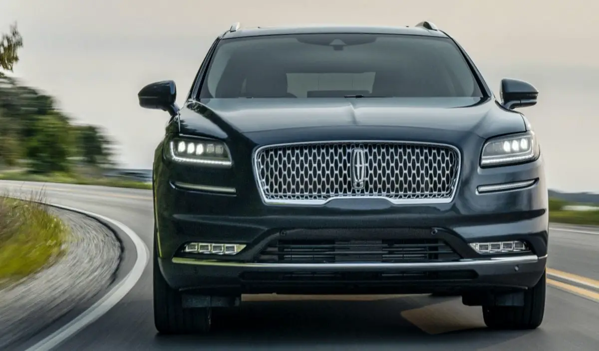 2021 Lincoln Nautilus With Optional LED Lights Earns IIHS Top Safety Pick