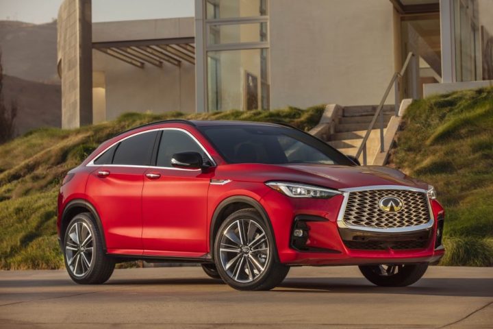 A photo showing the exterior of the Infiniti QX55 from a front three quarters angle.