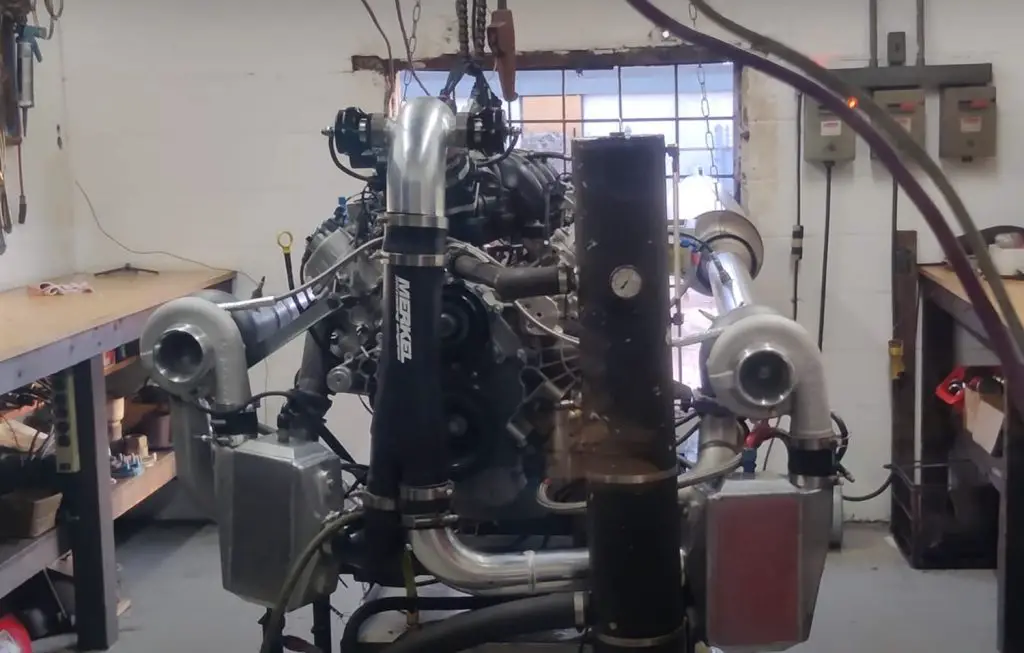 Twin-turbo Ford 7.3l Godzilla V8 Pumps Out 1,100 Horsepower: Video