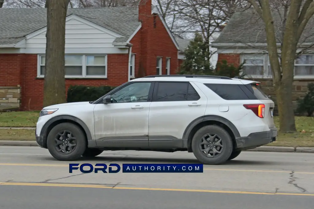 21 Ford Explorer Timberline In Oxford White Live Photo Gallery