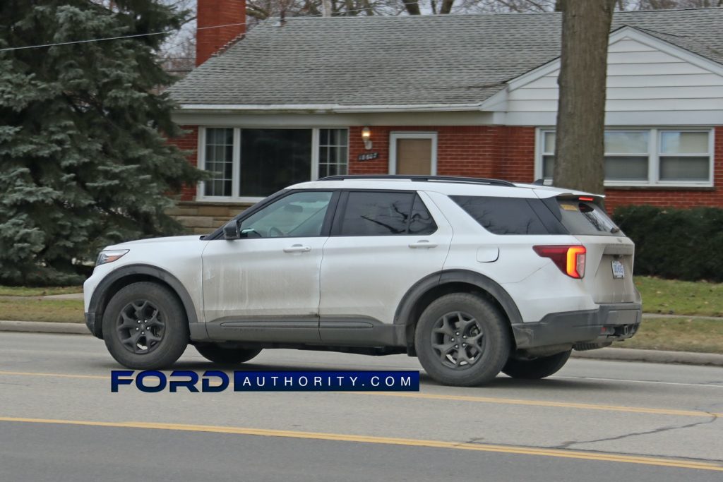 21 Ford Explorer Timberline In Oxford White Live Photo Gallery