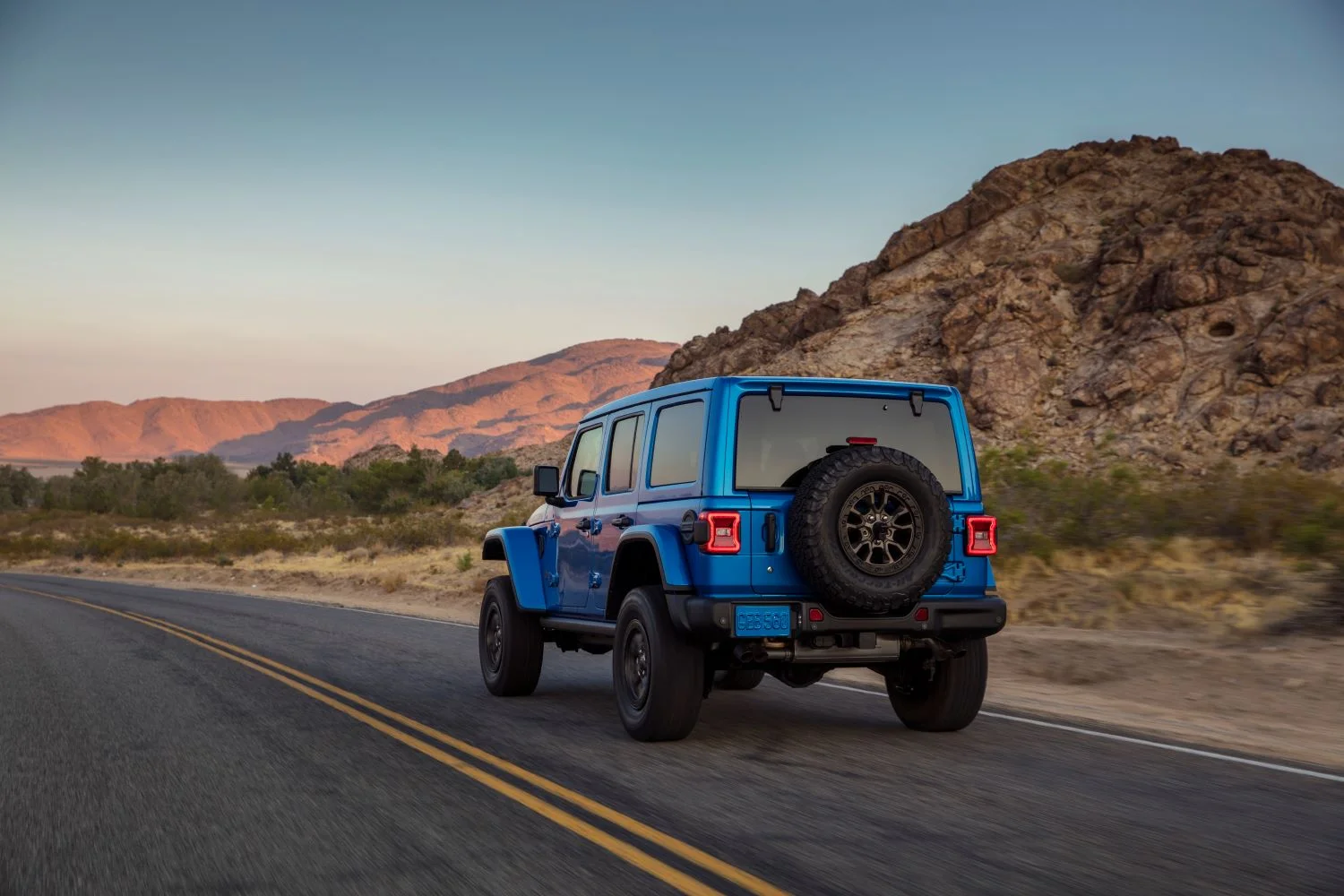 Bronco-Fighting 2021 Jeep Wrangler Rubicon 392 Starts At $75K