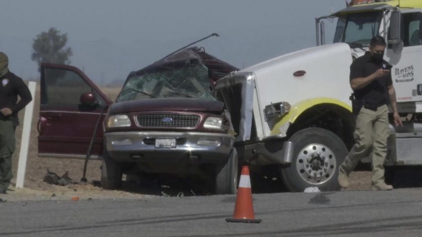 1997 Ford Expedition Carrying 25 People Collides With Big Rig; 13 Killed